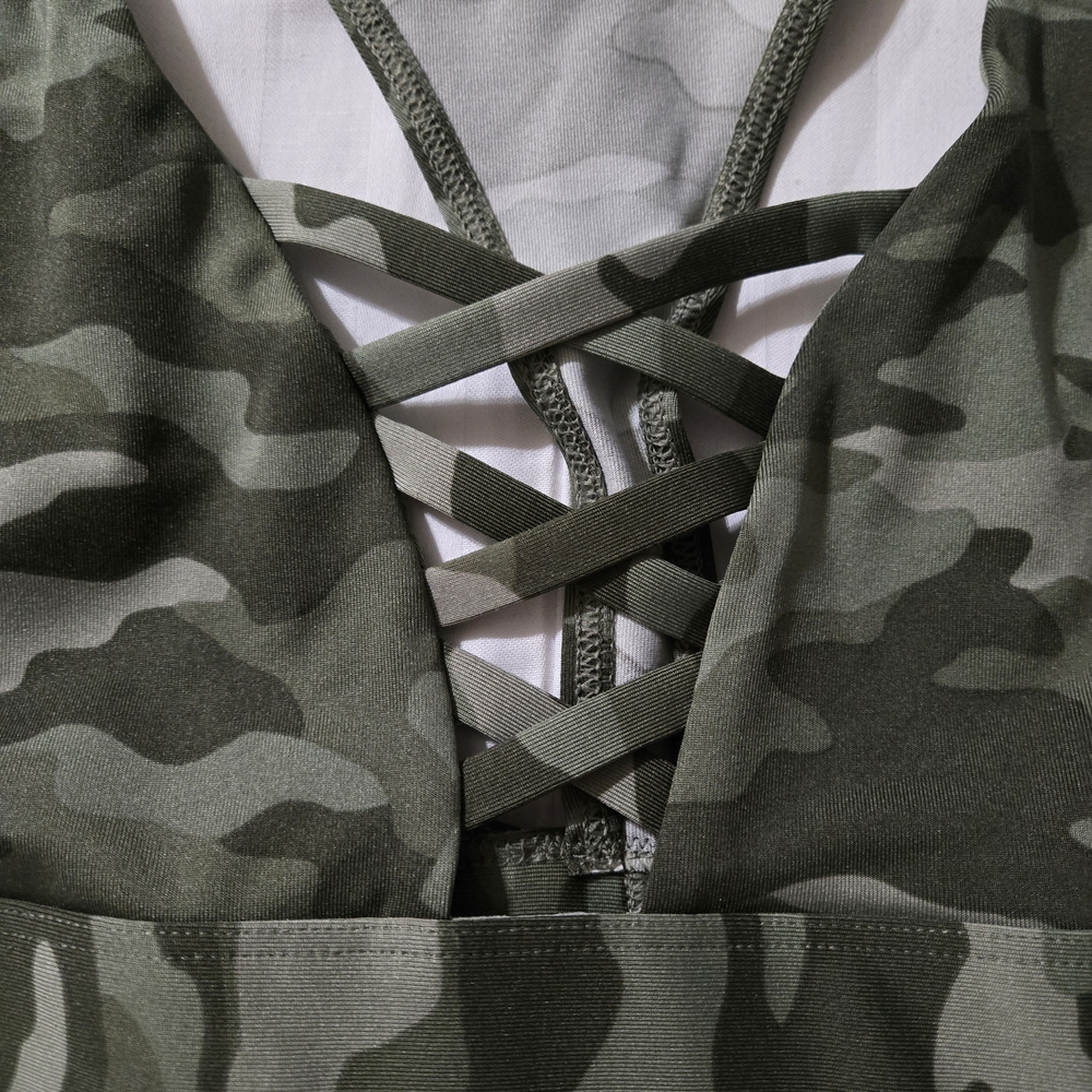 Victoria's Secret Green Camo Sports Bra - Picture 3 of 7